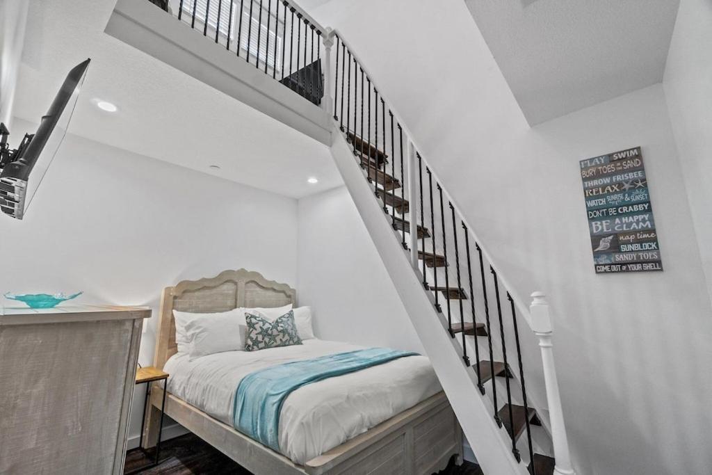 Newly Remodeled Beachfront Townhome - Sleeps 14 Panama City Beach Kültér fotó